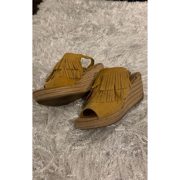 MINNETONKA Ashley Sandal, sz 9 - Picture 7 of 9